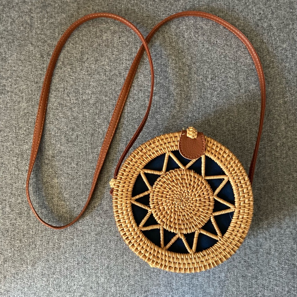 NWOT rattan circle bag for summer